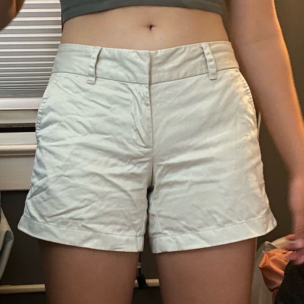 Vineyard vines shorts